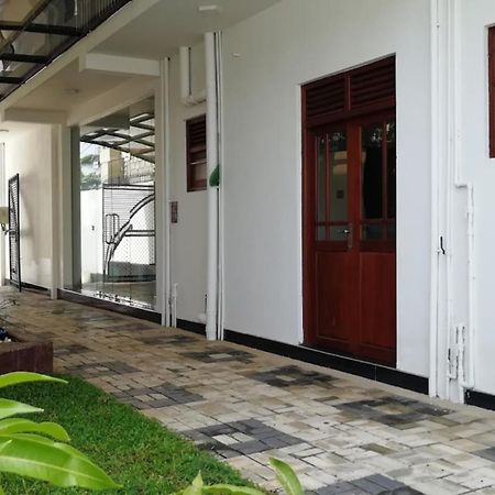 Hmc Lesiure House Dondra Hotel Екстериор снимка